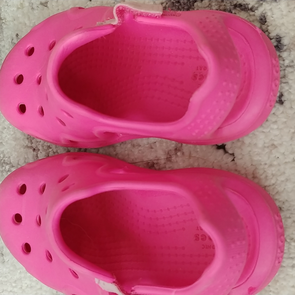 Pink Crocs - Picture 2 of 5